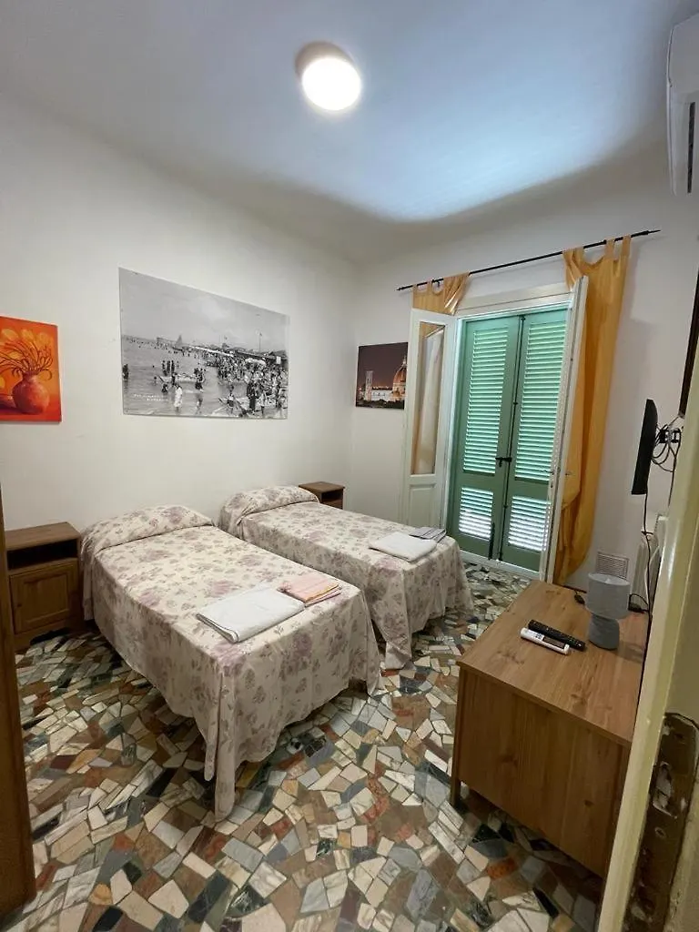 Apartments B&B Viareggio Italia