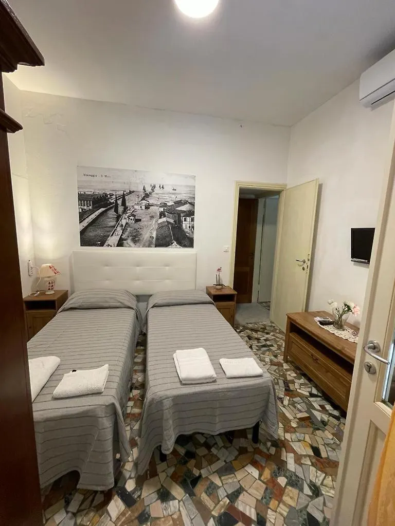 Apartments B&B Viareggio 0*,  Italy
